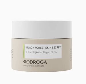 skincare-moisturizer-lsf-15-spf-skincare-proeteczioin-cultureandcream-b logpost