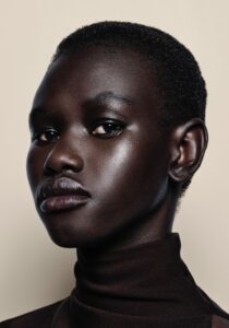 gesicht-woman-dark-skin-dunkle-haut-concealer-cultureandcream-blogpost