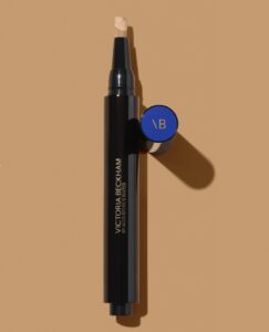 the-concealer-pen-16-shades-victoria-beckham-beauty-augustinus-bader-cultureandcream-blogpost