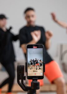 jungs-kerle-boys-dancing-video-tiktok-cultureandcream-blogpost