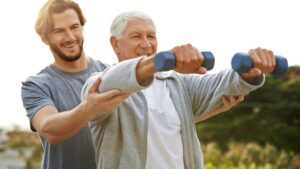 aging-training-old-people-trainer-fitmess-cultureandcream-blogpost